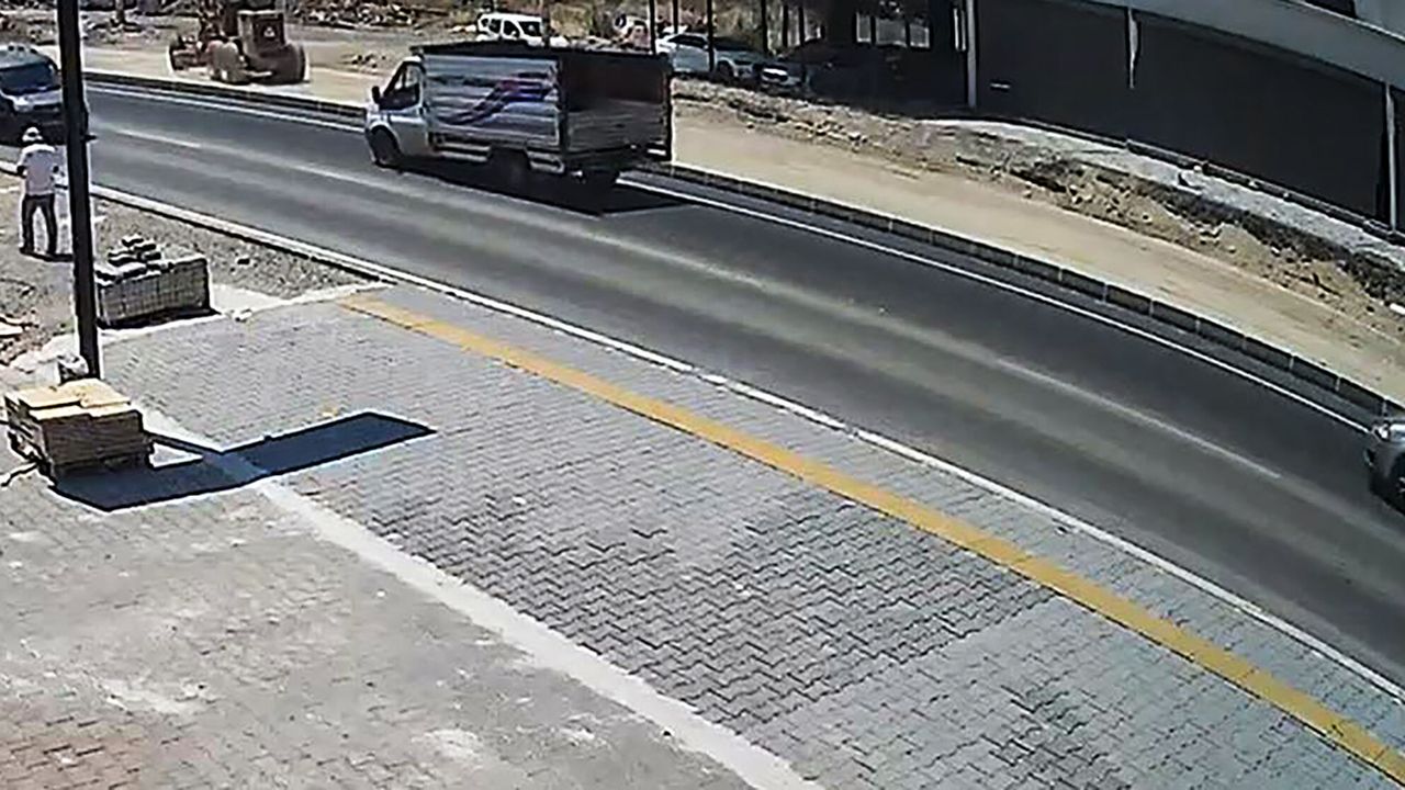 Mersin kamyon çarpması