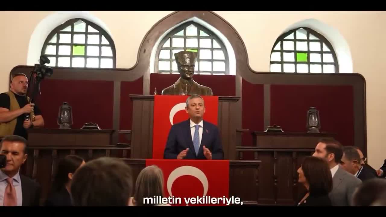 YENİ Parti